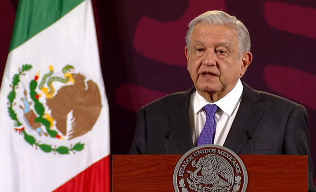AMLO MANANERA