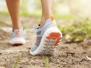 ¿Cuál es la hora ideal para salir a caminar y disminuir la azúcar en sangre, según la ciencia?
