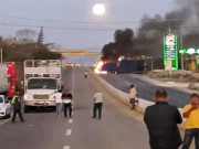 Enfrentamiento paraliza tráfico en crucero de la carretera Panamericana y la autopista Ocozocoutla-Las Choapas