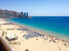 De vacaciones con niños: consejos para disfrutar de playa Miramar sin riesgos