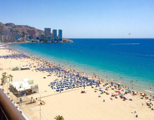 De vacaciones con niños: consejos para disfrutar de playa Miramar sin riesgos
