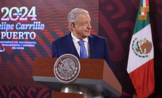 AMLO SALUD